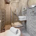 Apartman Village Penthouse With Terrace - Sleeps 4 *
