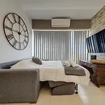 Апартаменты Village Penthouse With Terrace - Sleeps 4