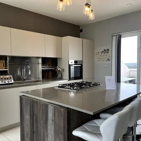 Pearlcourt 1bed Ph By Homely Апартаменты Меллиеха