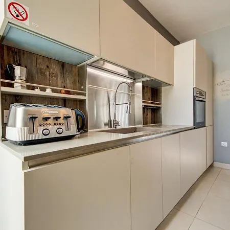 Bright Penthouse - Terrace With Views * Mellieha