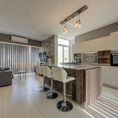 Apartment Bright Penthouse - Terrace With Views